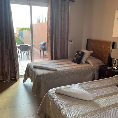 Amazing Villa Overlooking The Golf Course With Sea View Villa *