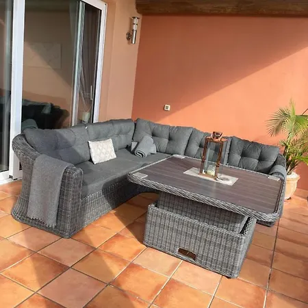 Amazing Villa Overlooking The Golf Course With Sea View Villa